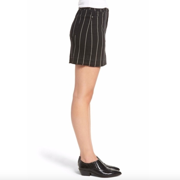 NEW Tinsel Mob Wife Stripe Black Denim Miniskirt SZ 10 - Picture 5 of 5